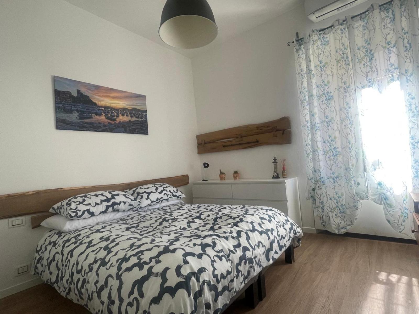 Orizzonte - 5 Terre, Via Fratelli Rosselli 11, Centro Storico-Stazione Centrale Con 2 Camere Da Letto ลาสเปเซีย ภายนอก รูปภาพ