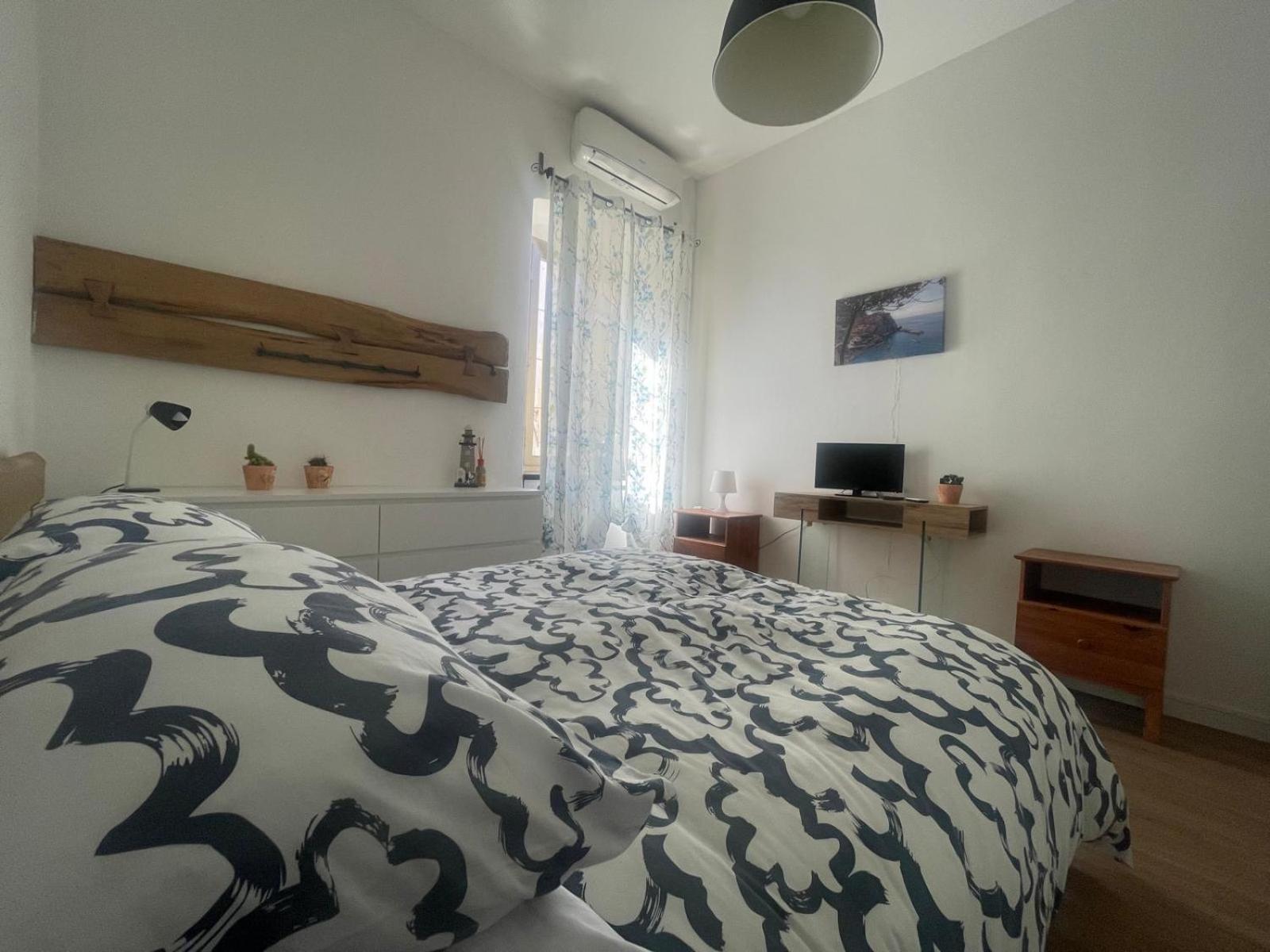 Orizzonte - 5 Terre, Via Fratelli Rosselli 11, Centro Storico-Stazione Centrale Con 2 Camere Da Letto ลาสเปเซีย ภายนอก รูปภาพ